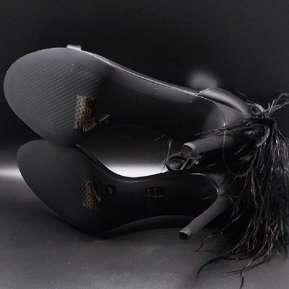 Gianni Bini Black Feathered Heels - Picture 5 of 5
